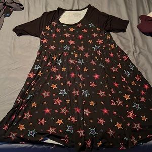 torrid dress. Torrid size 1 =size 14/16
25$ or 2/40$
